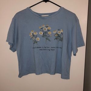 Blue Short Sleeve Crop Top T-Shirt w/ Daisies